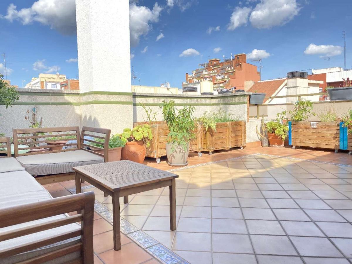 Luna L’Hospitalet de Llobregat Exterior foto