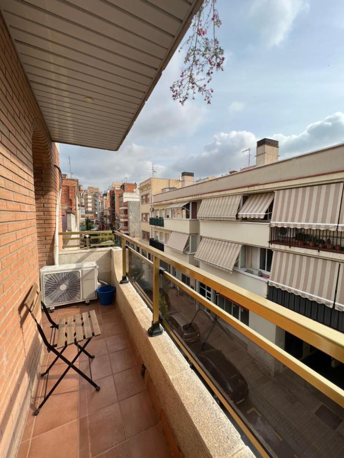 Luna L’Hospitalet de Llobregat Exterior foto